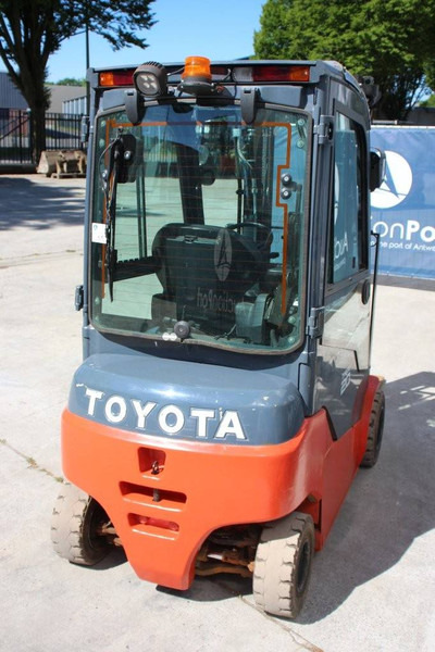 Toyota 8FBMK20T - Electric forklift: picture 5 Toyota 8FBMK20T - Electric forklift: picture 5