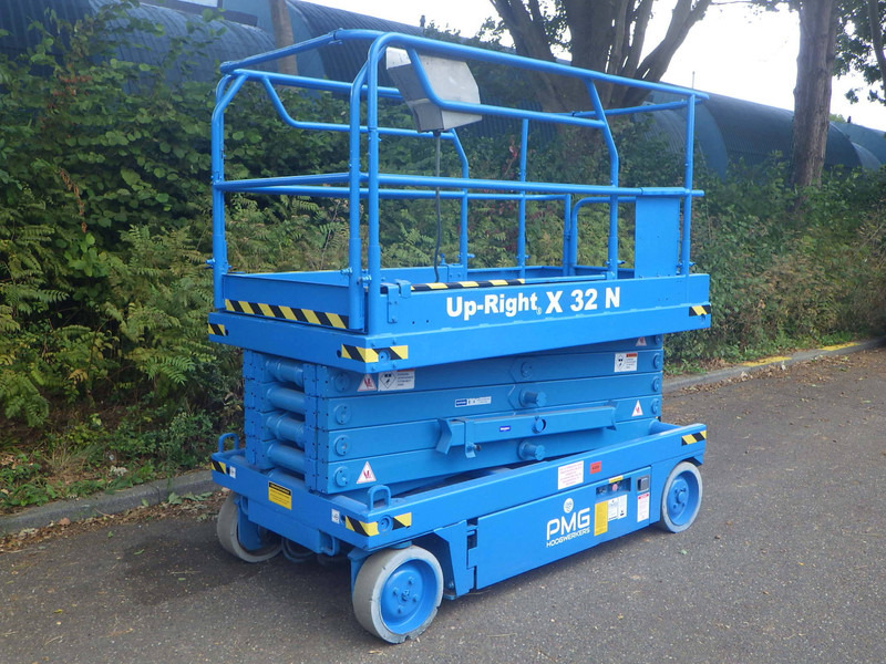 UpRight X32N - Scissor lift: picture 2 UpRight X32N - Scissor lift: picture 2