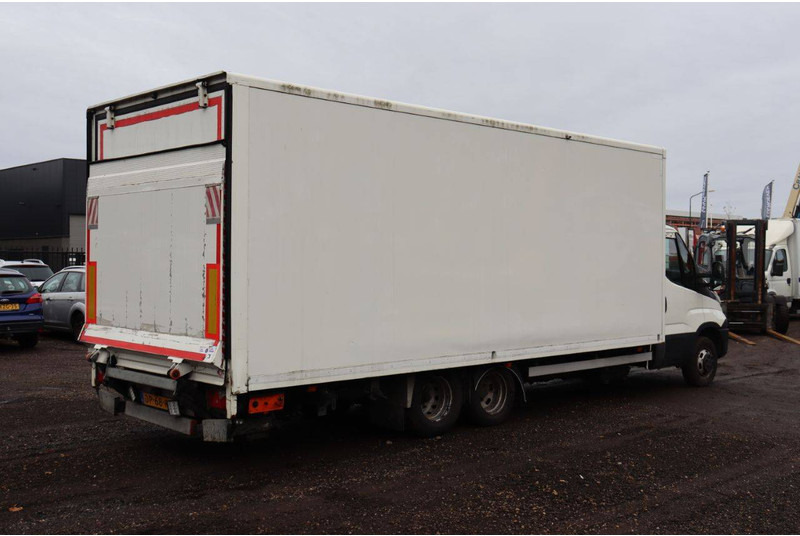 VELDHUIZEN P46-1 P46-1 - Closed box semi-trailer: picture 5 VELDHUIZEN P46-1 P46-1 - Closed box semi-trailer: picture 5