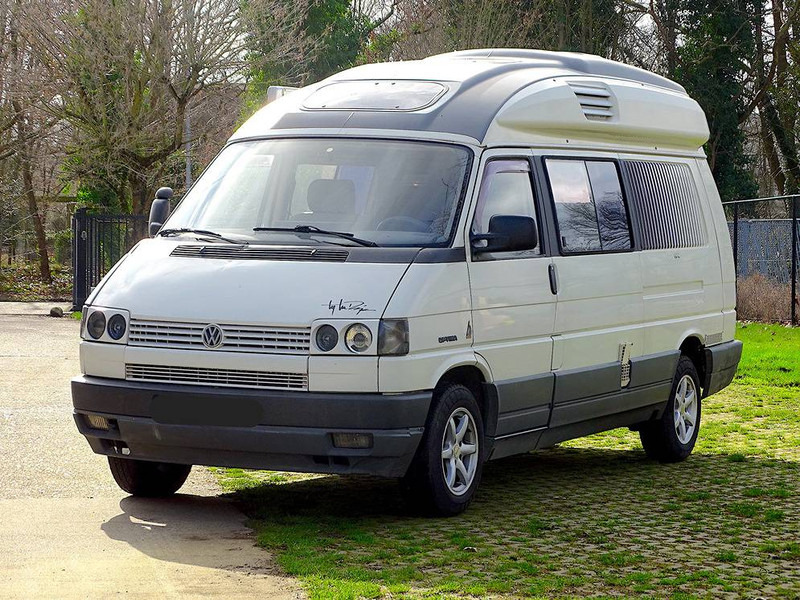 Volkswagen Transporter (T4) 'Dehler' Optima 5.4 (2.4L Diesel) - Camper van: picture 5 Volkswagen Transporter (T4) 'Dehler' Optima 5.4 (2.4L Diesel) - Camper van: picture 5