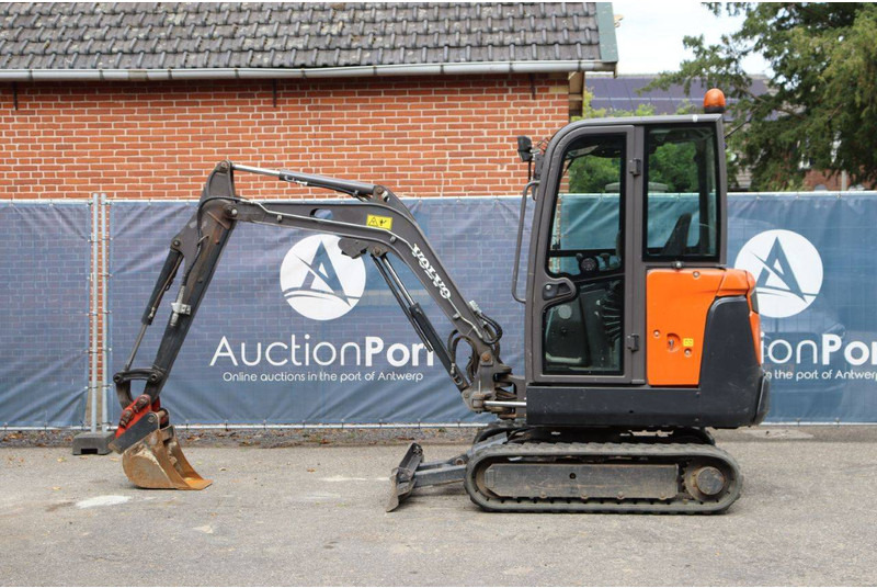 Volvo EC18D - Mini excavator: picture 2 Volvo EC18D - Mini excavator: picture 2