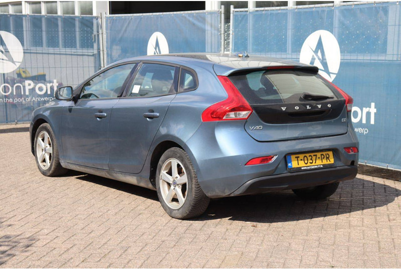 Volvo V40 D2 - Sedan: picture 4 Volvo V40 D2 - Sedan: picture 4