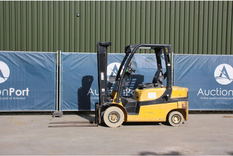 Yale GDP25LX - Diesel forklift: picture 1 Yale GDP25LX - Diesel forklift: picture 1