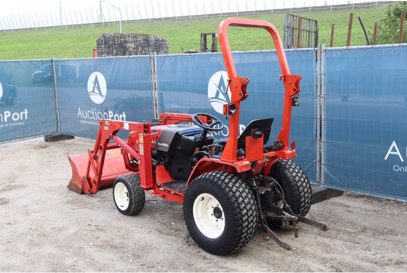 Yanmar YM 2001 - Farm tractor: picture 4 Yanmar YM 2001 - Farm tractor: picture 4
