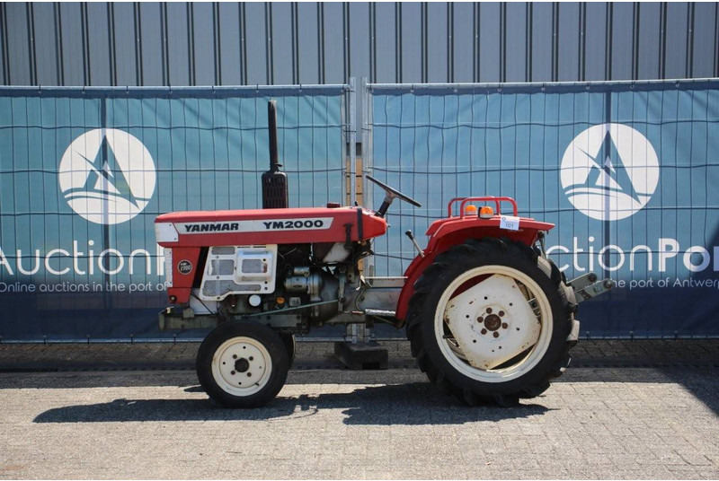 Yanmar YM2000 - Farm tractor: picture 2 Yanmar YM2000 - Farm tractor: picture 2