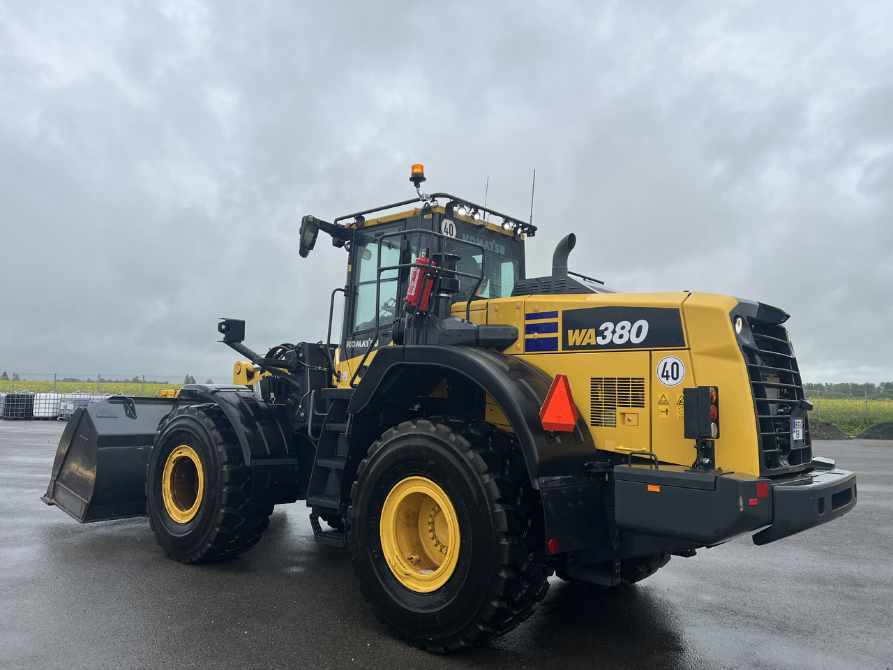 KOMATSU WA 380-8E0 - Wheel loader: picture 3 KOMATSU WA 380-8E0 - Wheel loader: picture 3