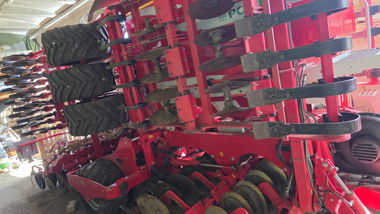 PÖTTINGER Terrasem C6 Artis - Seed drill: picture 2 PÖTTINGER Terrasem C6 Artis - Seed drill: picture 2