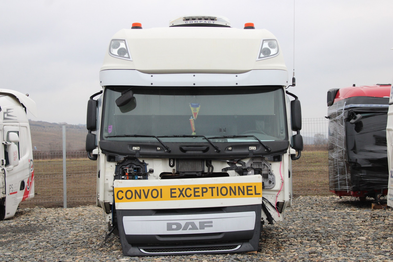 CABINA DAF XF106 SUPER SPACE CAB - Cab for Truck: picture 1 CABINA DAF XF106 SUPER SPACE CAB - Cab for Truck: picture 1