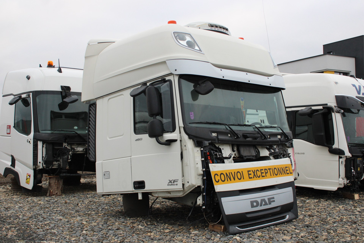 CABINA DAF XF106 SUPER SPACE CAB - Cab for Truck: picture 3 CABINA DAF XF106 SUPER SPACE CAB - Cab for Truck: picture 3