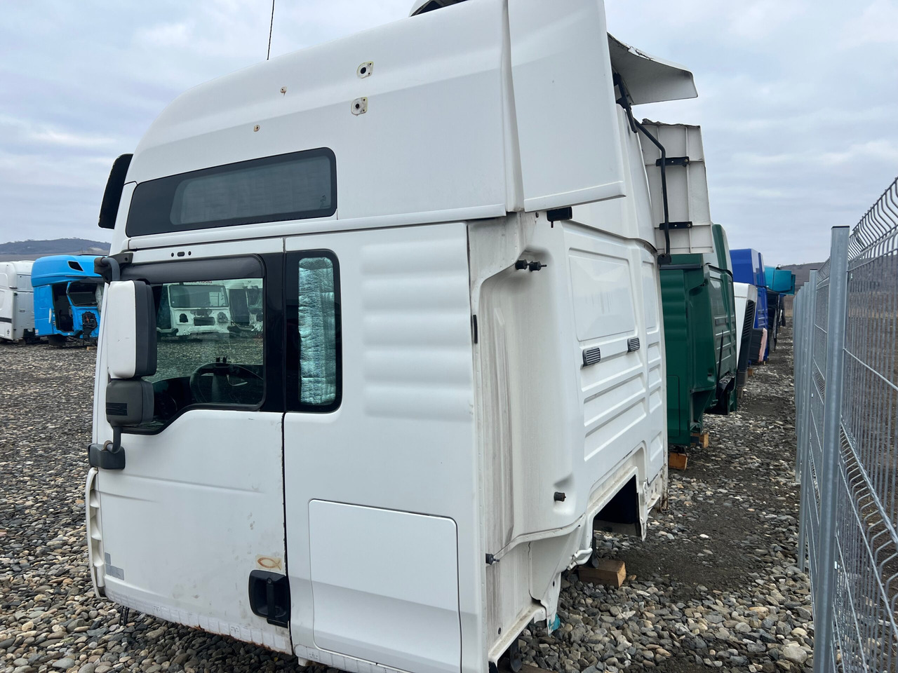 CABINA MAN TGA XXL - Cab for Truck: picture 4 CABINA MAN TGA XXL - Cab for Truck: picture 4