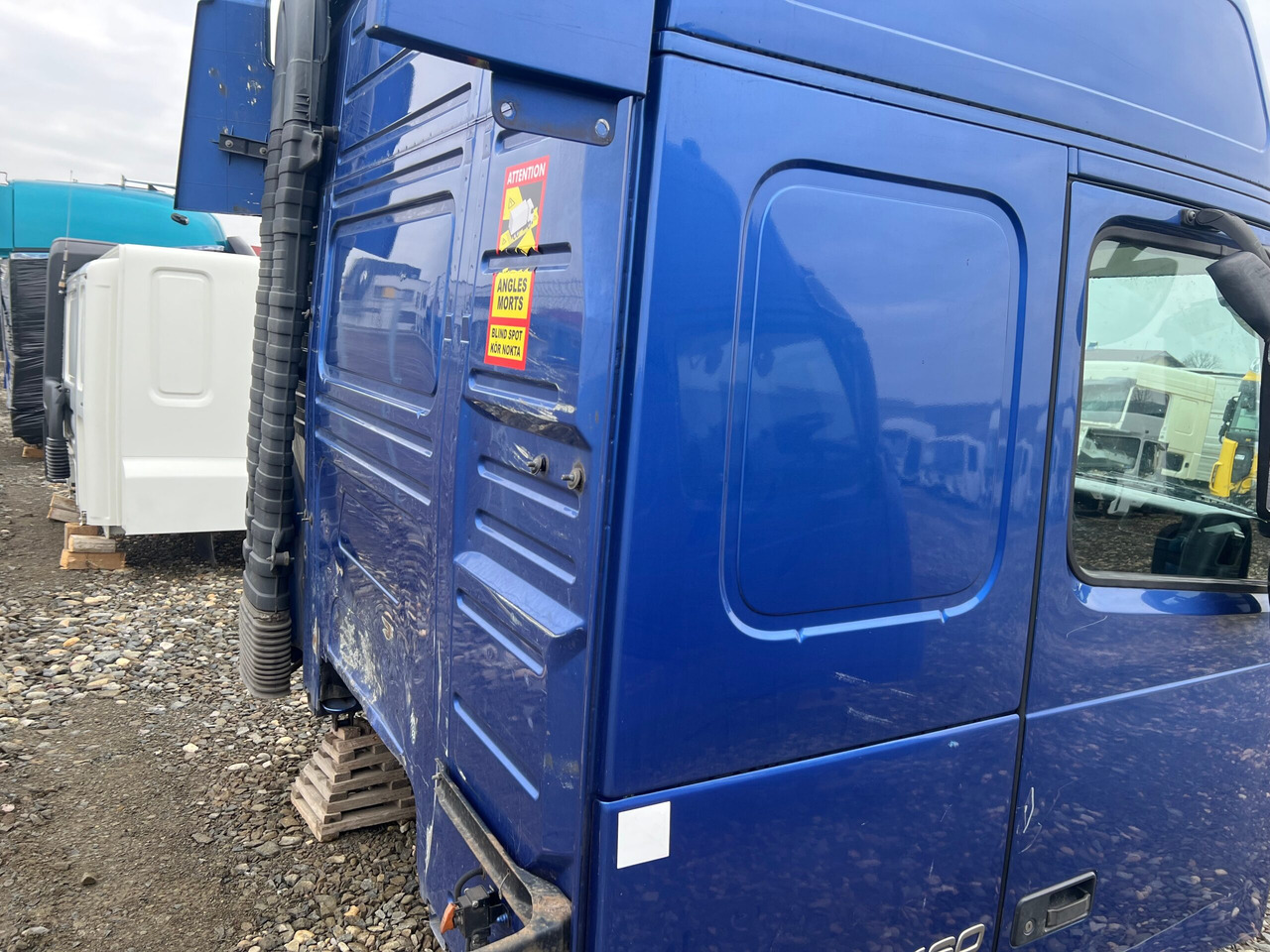 CABINA VOLVO FH13 GLOBETROTTER L2H2 - Cab for Truck: picture 5 CABINA VOLVO FH13 GLOBETROTTER L2H2 - Cab for Truck: picture 5