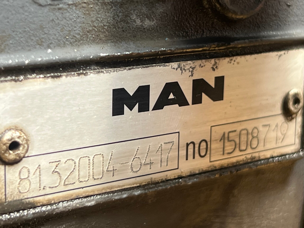 CUTIE DE VITEZE AUTOMATA CU RETARDER MAN TIPMATIC 14 2700NM R3500 DD 81.32004.6417 - Gearbox for Truck: picture 5 CUTIE DE VITEZE AUTOMATA CU RETARDER MAN TIPMATIC 14 2700NM R3500 DD 81.32004.6417 - Gearbox for Truck: picture 5