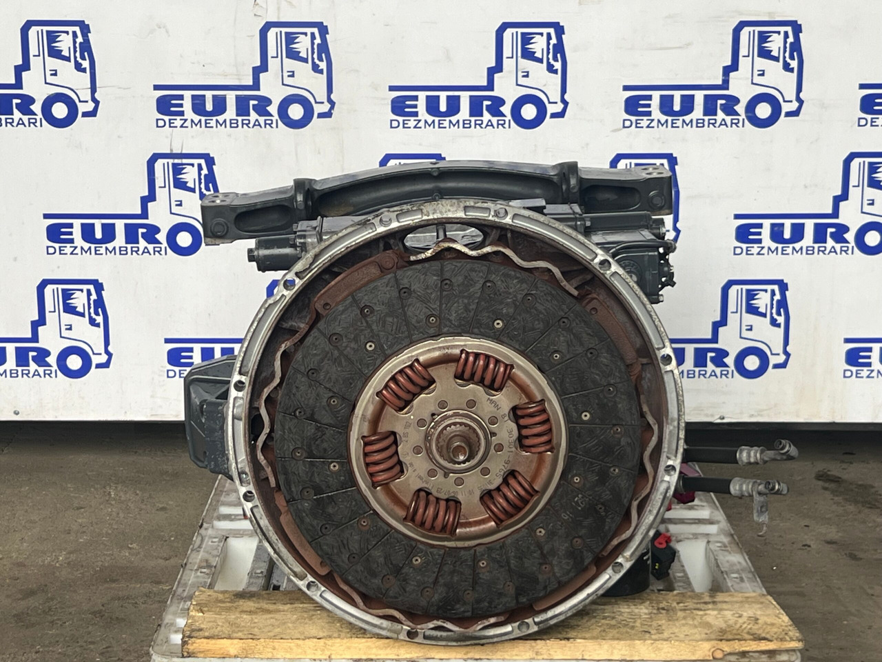 CUTIE DE VITEZE MAN AUTOMATA FARA RETARDER TIPMATIC 14 2700NM DD 81.32004.6415 - Gearbox for Truck: picture 2 CUTIE DE VITEZE MAN AUTOMATA FARA RETARDER TIPMATIC 14 2700NM DD 81.32004.6415 - Gearbox for Truck: picture 2