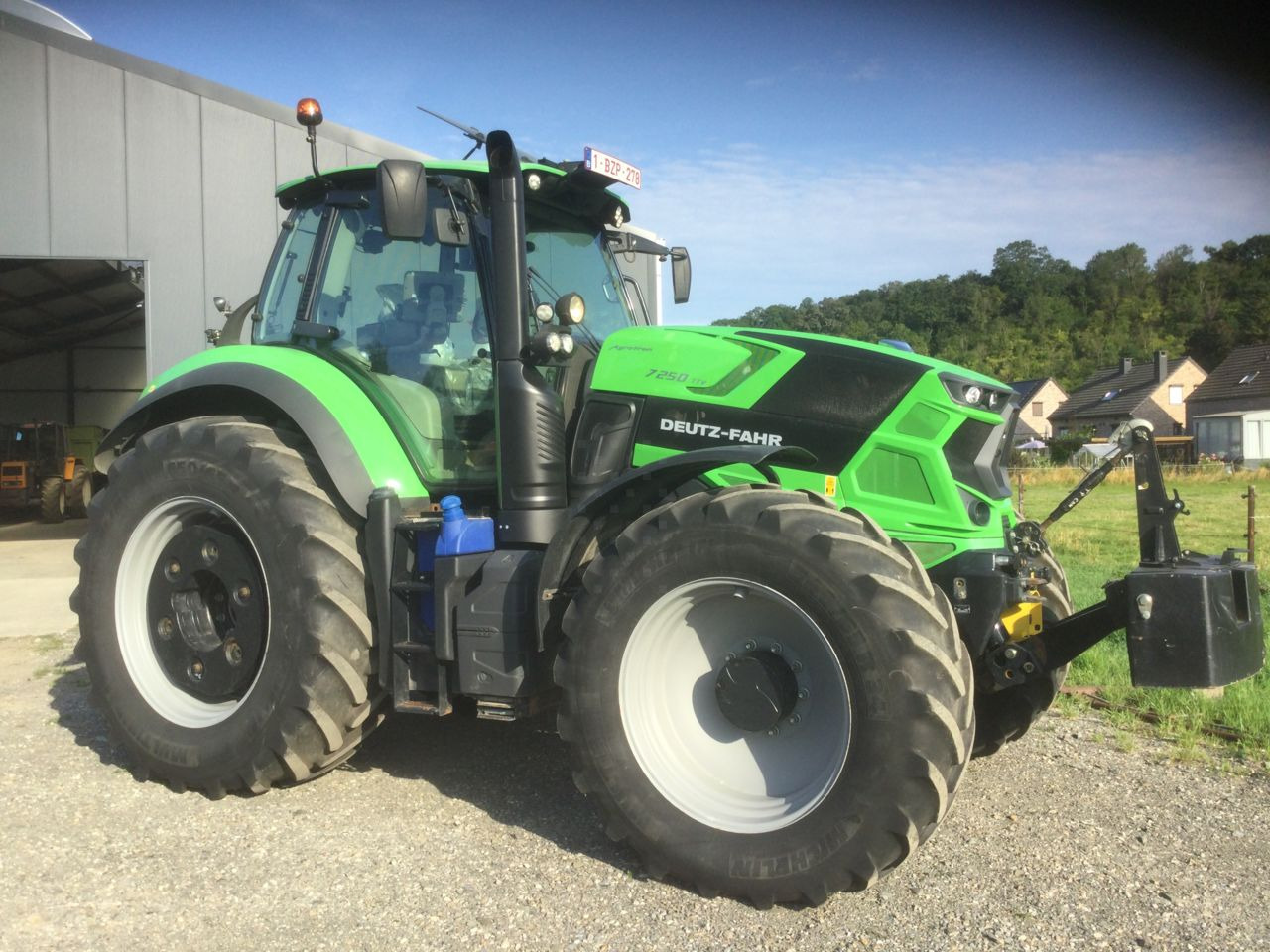 Deutz-Fahr AGROTRON 7250 TTV - Farm tractor: picture 1 Deutz-Fahr AGROTRON 7250 TTV - Farm tractor: picture 1