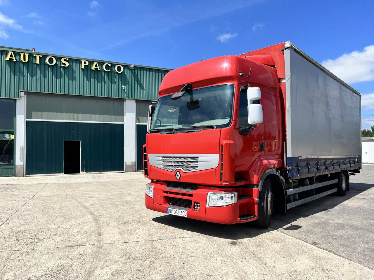 RENAULT 450 CON UNA TAULINER - Curtainsider truck: picture 3 RENAULT 450 CON UNA TAULINER - Curtainsider truck: picture 3