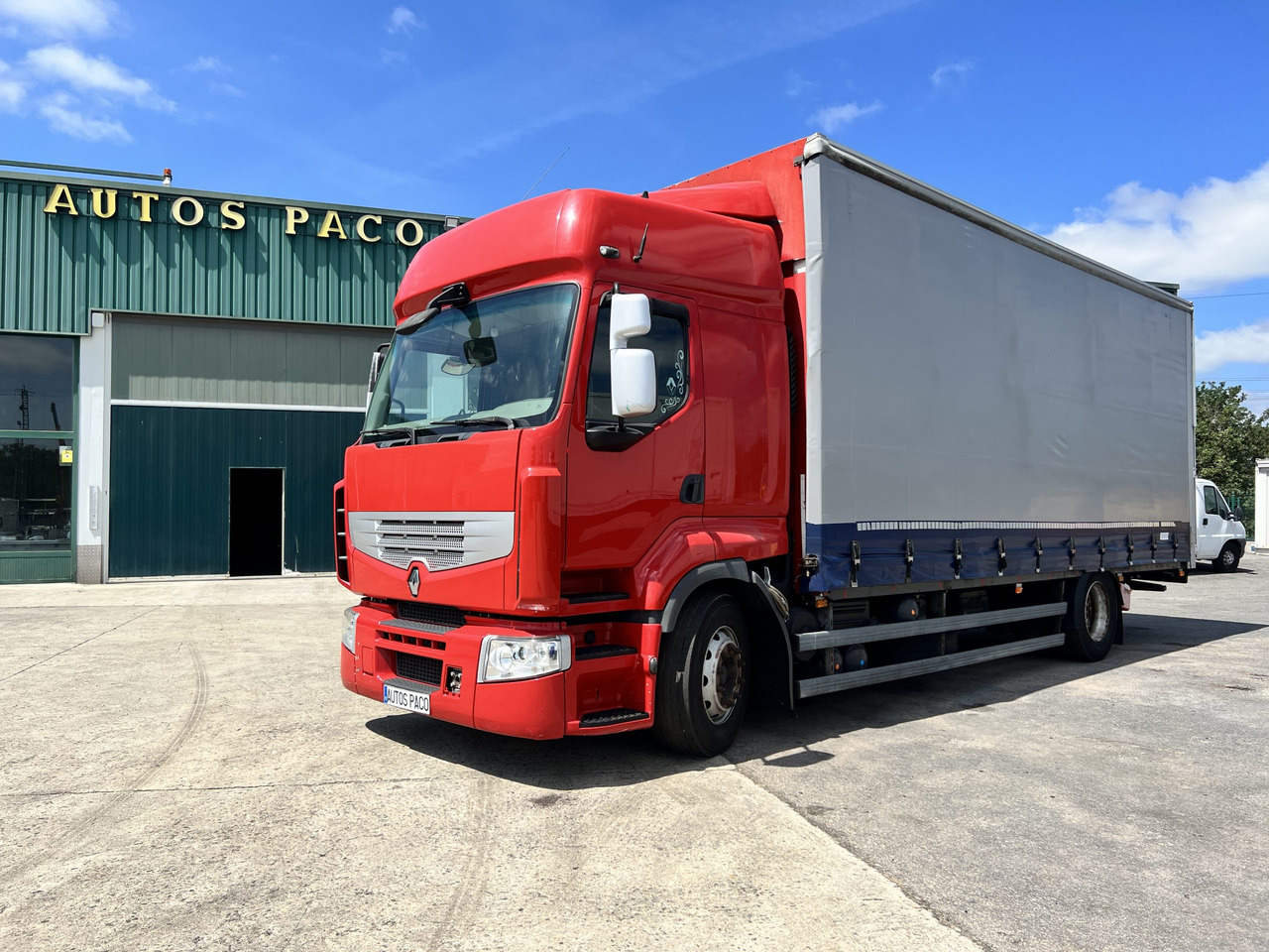 RENAULT 450 CON UNA TAULINER - Curtainsider truck: picture 4 RENAULT 450 CON UNA TAULINER - Curtainsider truck: picture 4