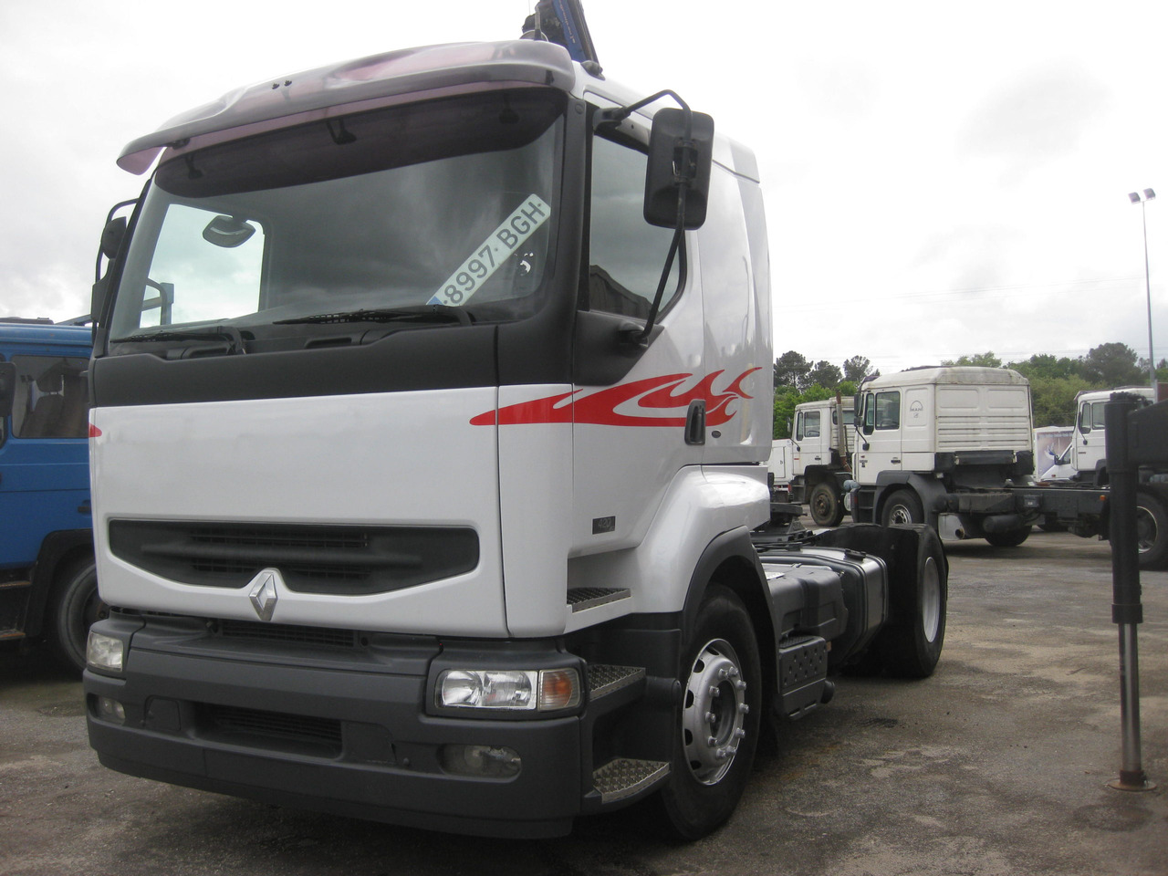 CABEZA TRACTORA RENAULT PREMIUM 420 - Tractor unit: picture 3 CABEZA TRACTORA RENAULT PREMIUM 420 - Tractor unit: picture 3