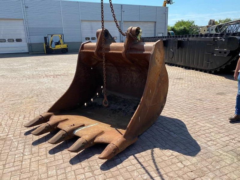 Liebherr Bucket 5 cubic meter - Bucket for Construction machinery: picture 4 Liebherr Bucket 5 cubic meter - Bucket for Construction machinery: picture 4