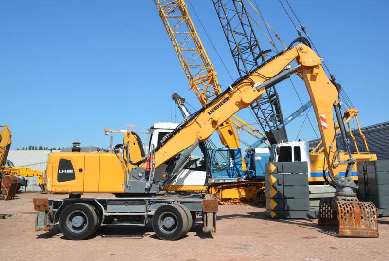 Liebherr LH 22 M - Waste/ Industry handler: picture 4 Liebherr LH 22 M - Waste/ Industry handler: picture 4