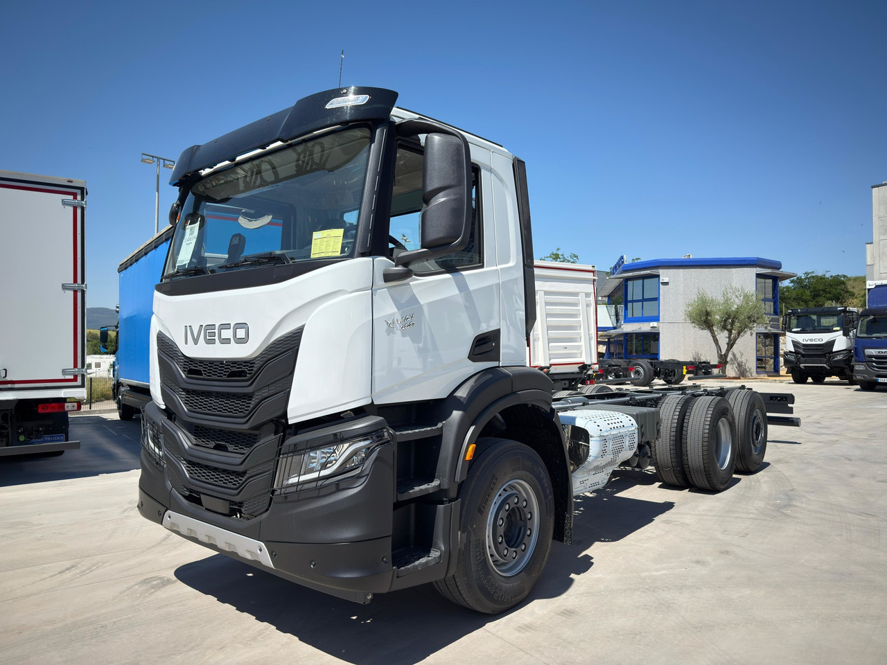 Cab chassis truck IVECO AD280X40 YPS ON X-WAY E6 (Chassis): picture 1