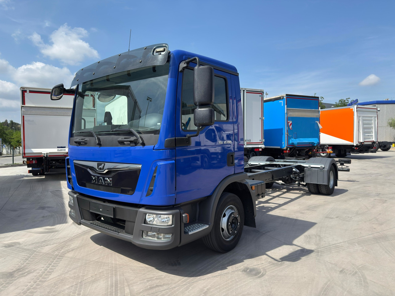 Cab chassis truck MAN 12.190 BL TGL E6 (Chassis): picture 1