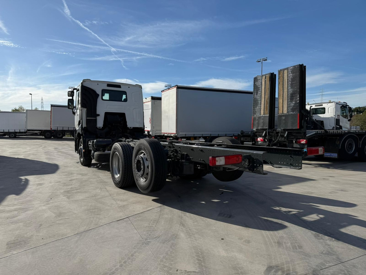 RENAULT C380.26 E6 (Chassis) - Cab chassis truck: picture 4 RENAULT C380.26 E6 (Chassis) - Cab chassis truck: picture 4