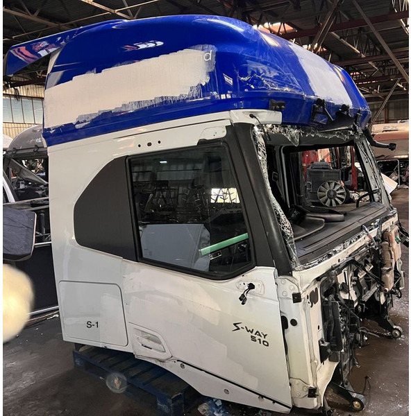 Iveco 2022 - Door and parts: picture 2 Iveco 2022 - Door and parts: picture 2