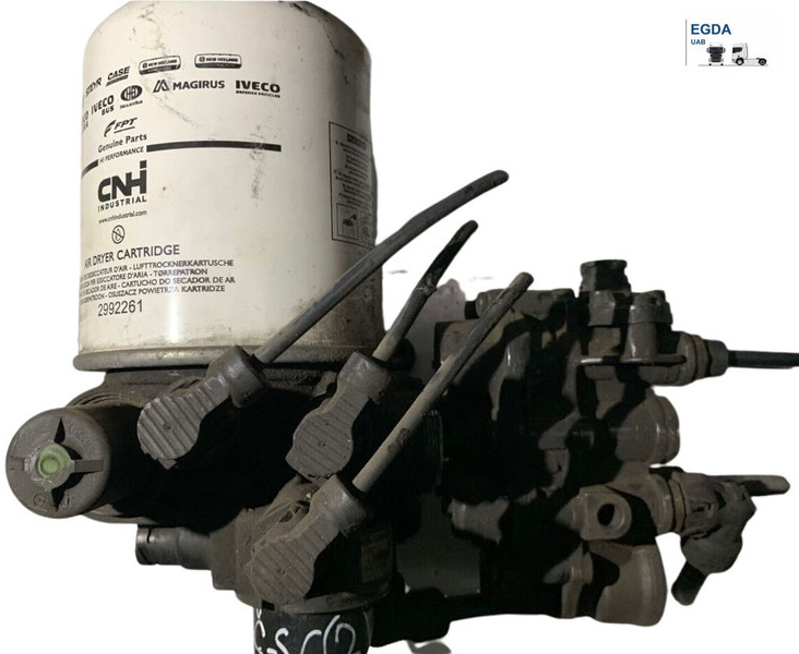 Iveco STRALIS 6 - A/C compressor: picture 1 Iveco STRALIS 6 - A/C compressor: picture 1