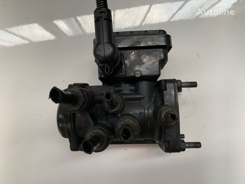 KNORR-BREMSE TGX - Valve: picture 2 KNORR-BREMSE TGX - Valve: picture 2