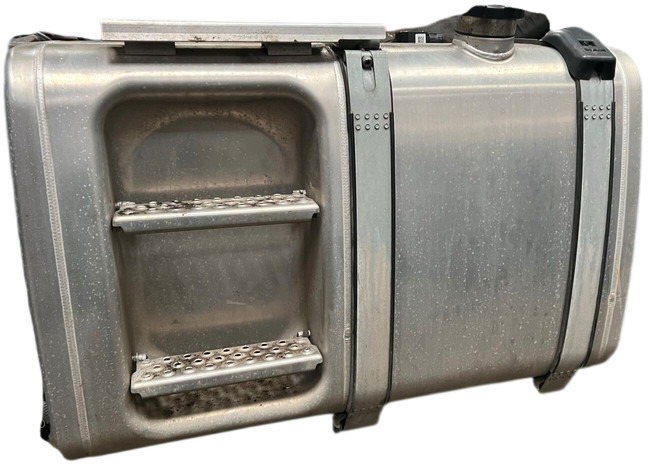 MAN 2022 - Fuel tank: picture 2 MAN 2022 - Fuel tank: picture 2