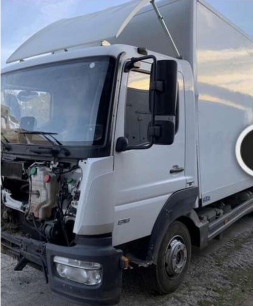 Mercedes-Benz ATEGO - Cab and interior: picture 1 Mercedes-Benz ATEGO - Cab and interior: picture 1