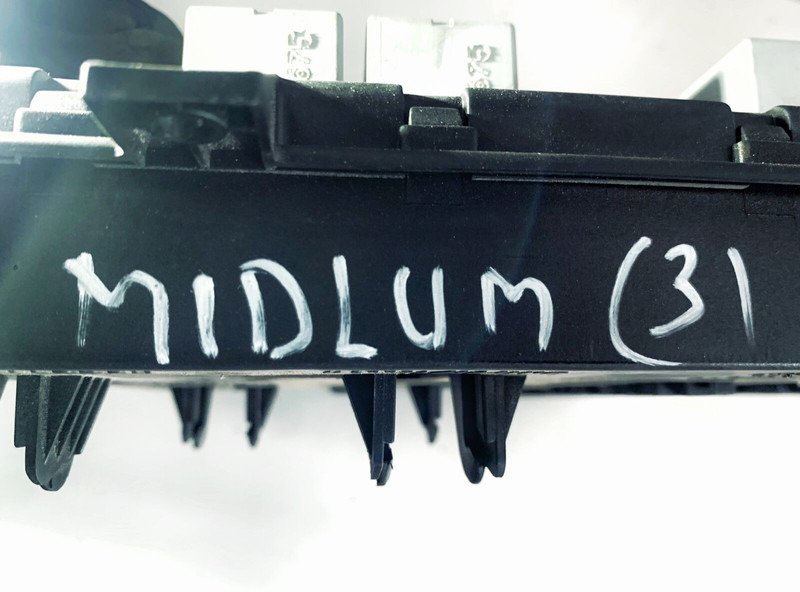 Renault MIDLUM - Electrical system: picture 3 Renault MIDLUM - Electrical system: picture 3