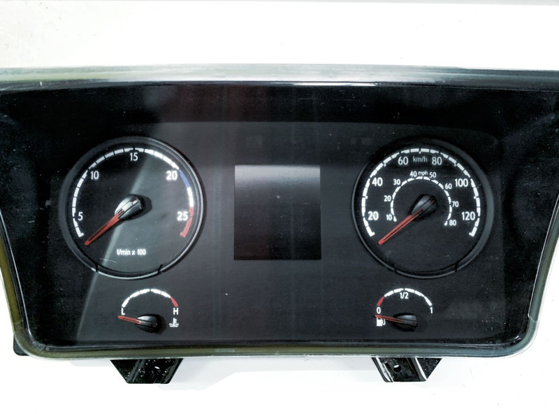 Scania 124 - Dashboard: picture 1 Scania 124 - Dashboard: picture 1