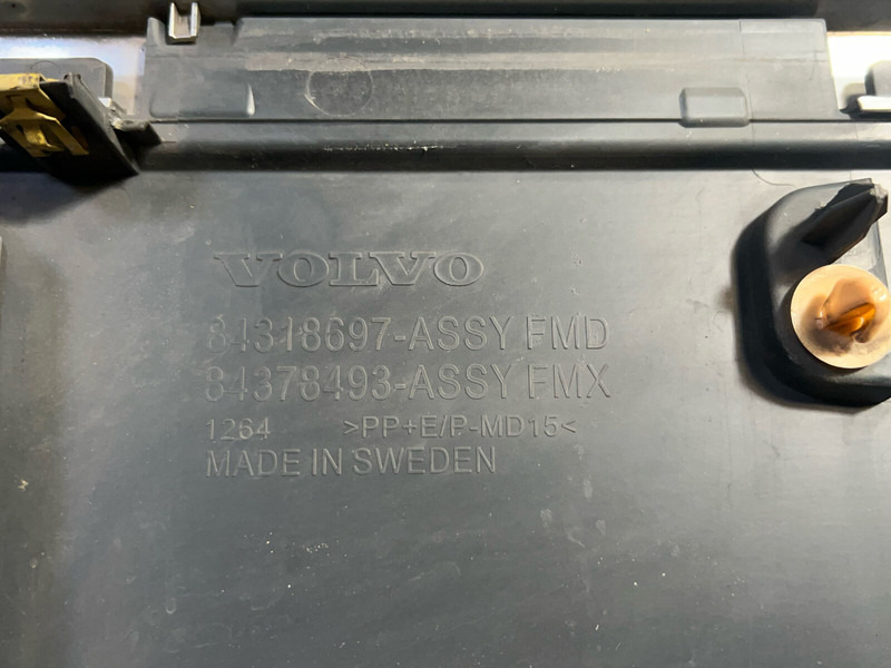 Volvo 2022 - Grill: picture 4 Volvo 2022 - Grill: picture 4