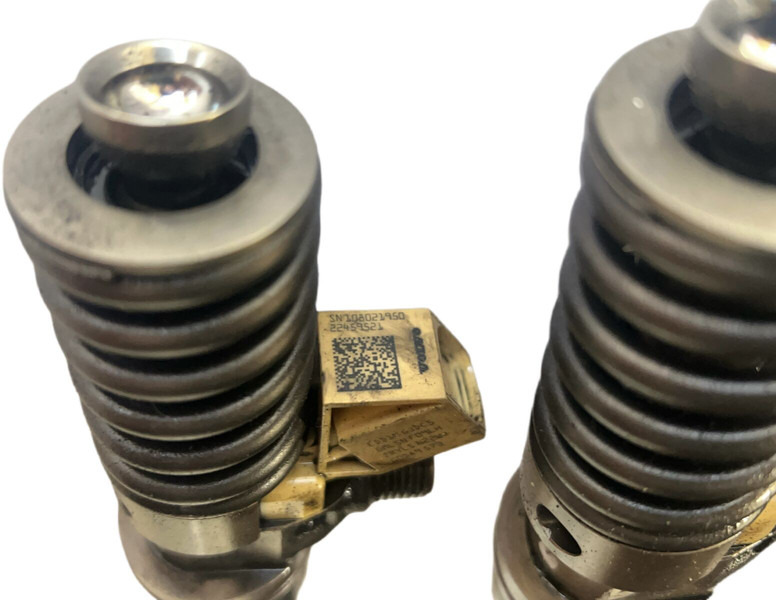 Volvo - Fuel filter: picture 3 Volvo - Fuel filter: picture 3