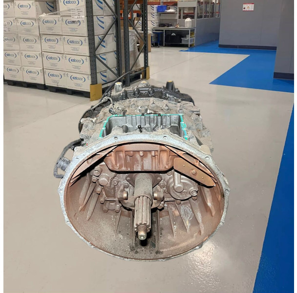 ZF - Gearbox: picture 1 ZF - Gearbox: picture 1