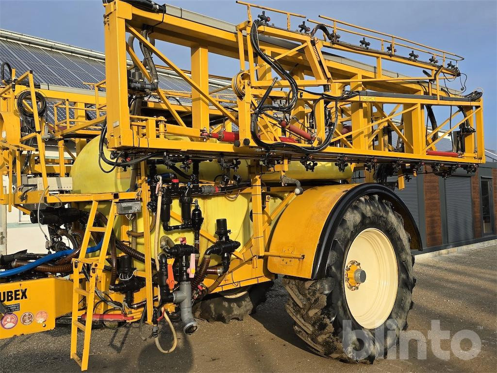 2003 Dubex Mentor 9804 - Trailed sprayer: picture 3 2003 Dubex Mentor 9804 - Trailed sprayer: picture 3