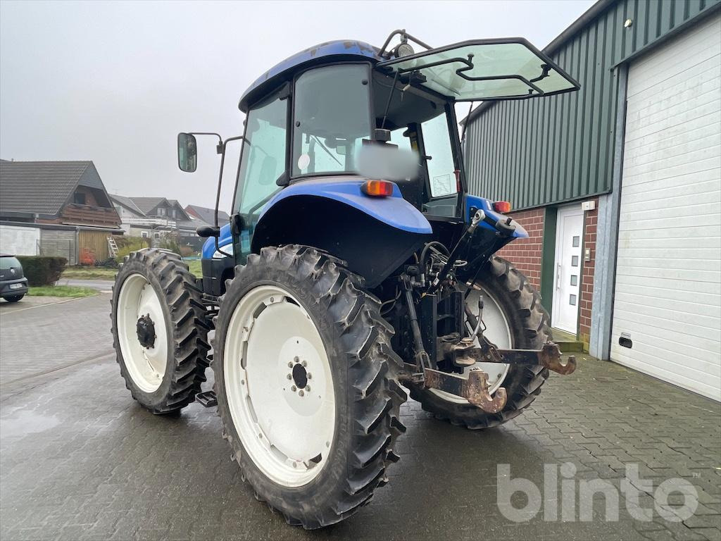 2010 New Holland TD5050 - Farm tractor: picture 4 2010 New Holland TD5050 - Farm tractor: picture 4