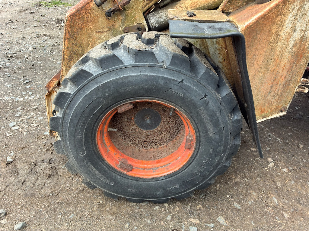 Wheel loader Bobcat 2400: picture 19