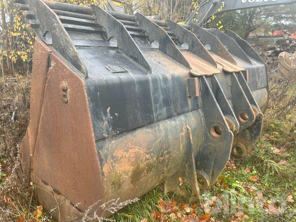 CAT 980 - Bucket: picture 3 CAT 980 - Bucket: picture 3