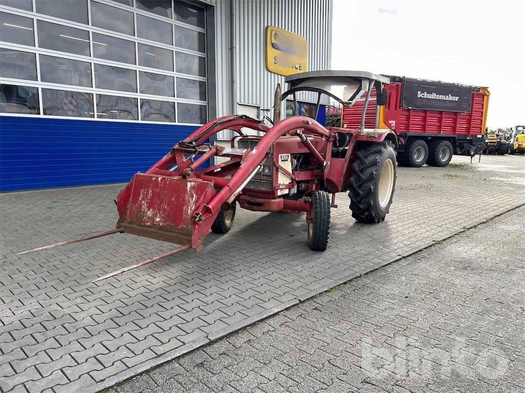 Case IHC 654 - Farm tractor: picture 1 Case IHC 654 - Farm tractor: picture 1