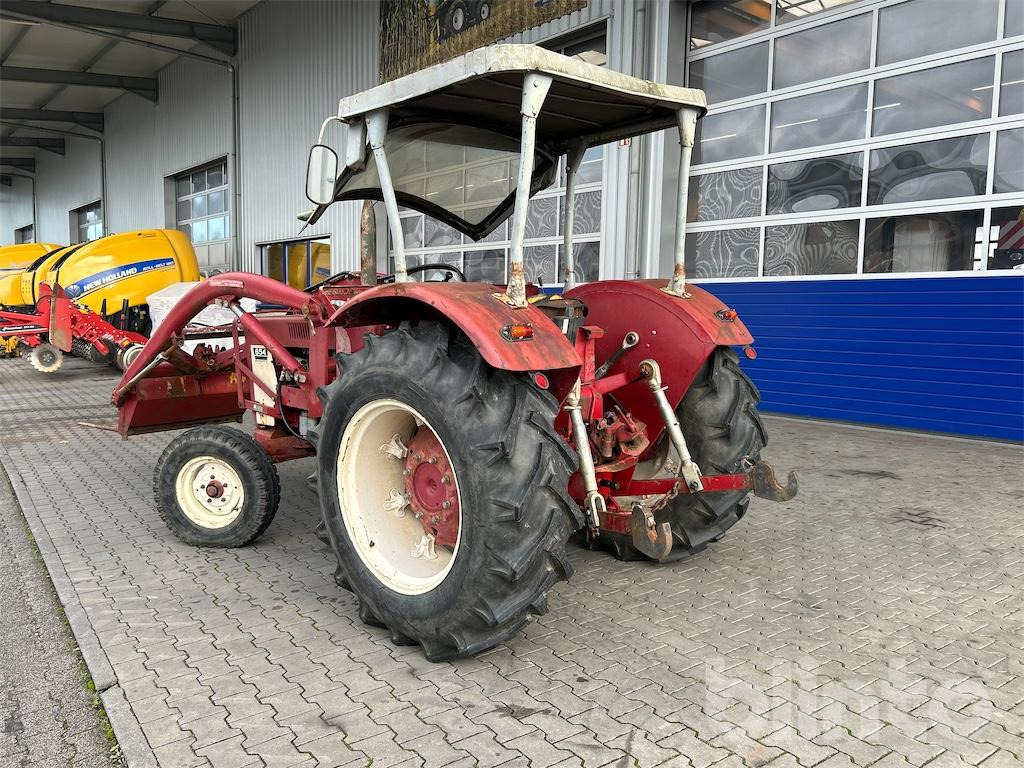 Case IHC 654 - Farm tractor: picture 3 Case IHC 654 - Farm tractor: picture 3