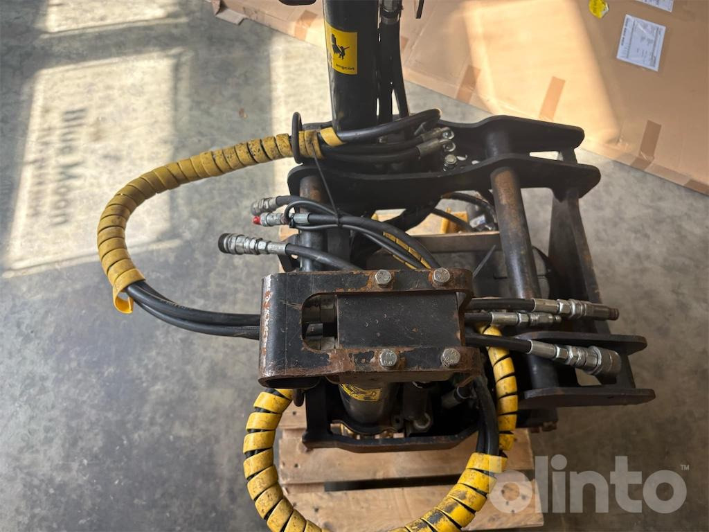 Engcon ec209 - Tiltrotator: picture 2 Engcon ec209 - Tiltrotator: picture 2