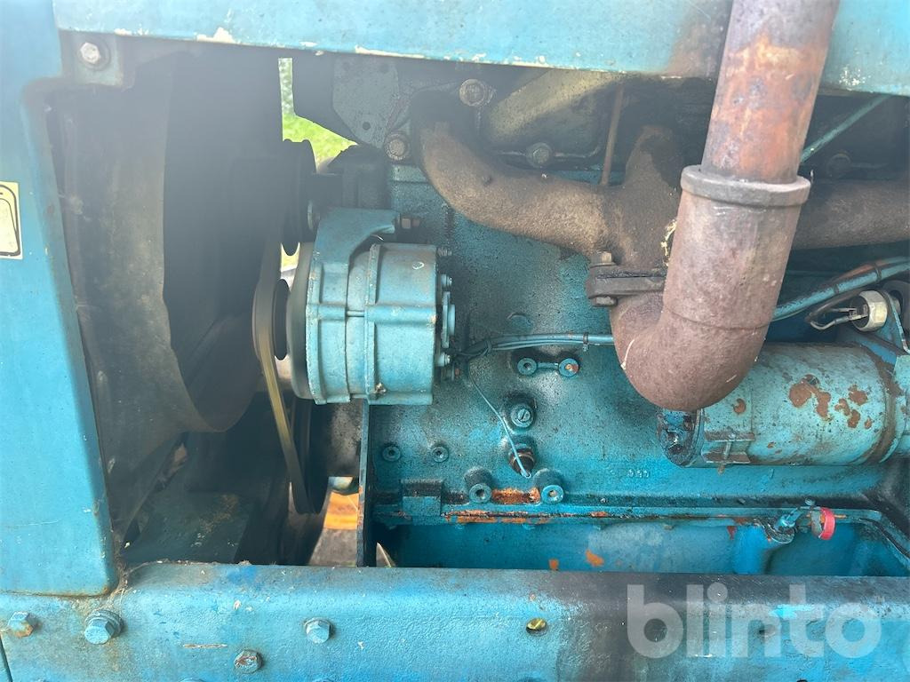 Farm tractor Fordson Power Major (1953): picture 18