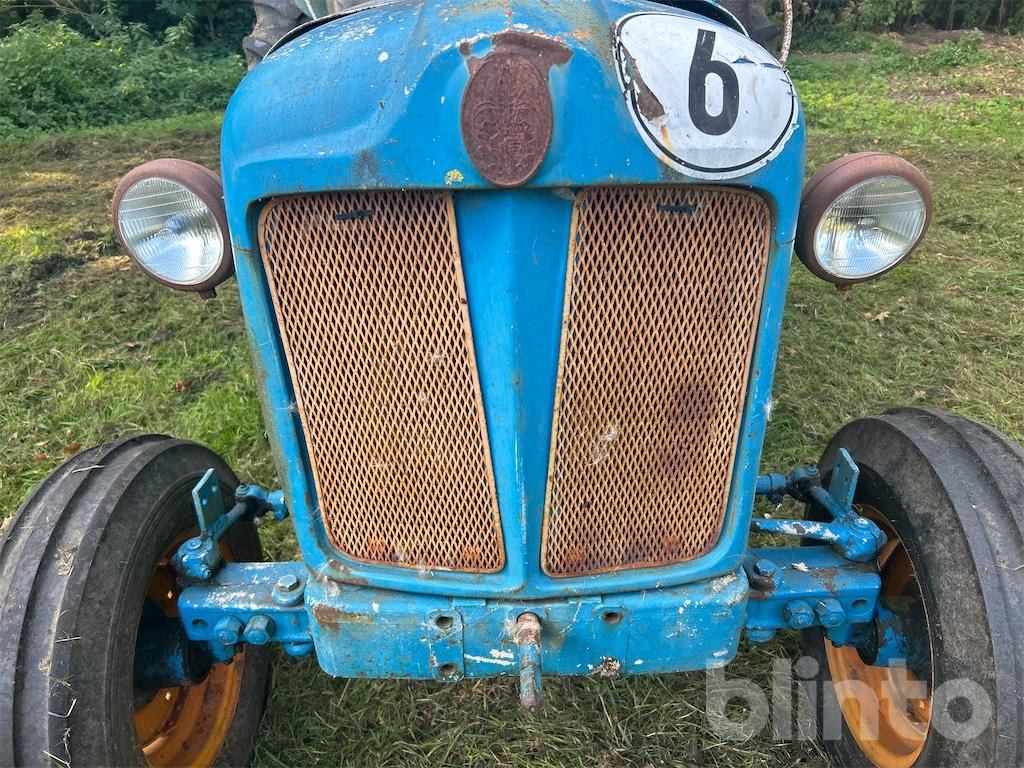 Farm tractor Fordson Power Major (1953): picture 20