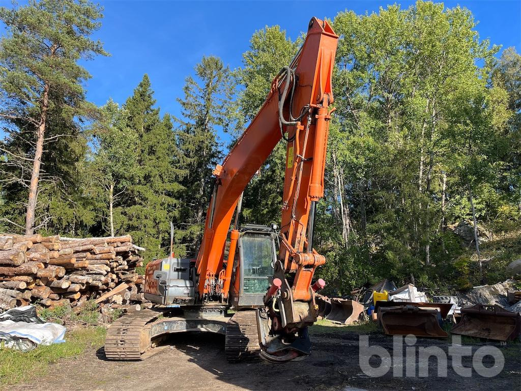 Hitachi ZX210LC-3 med tiltrotator, grip samt 4 redskap - Crawler excavator: picture 2 Hitachi ZX210LC-3 med tiltrotator, grip samt 4 redskap - Crawler excavator: picture 2