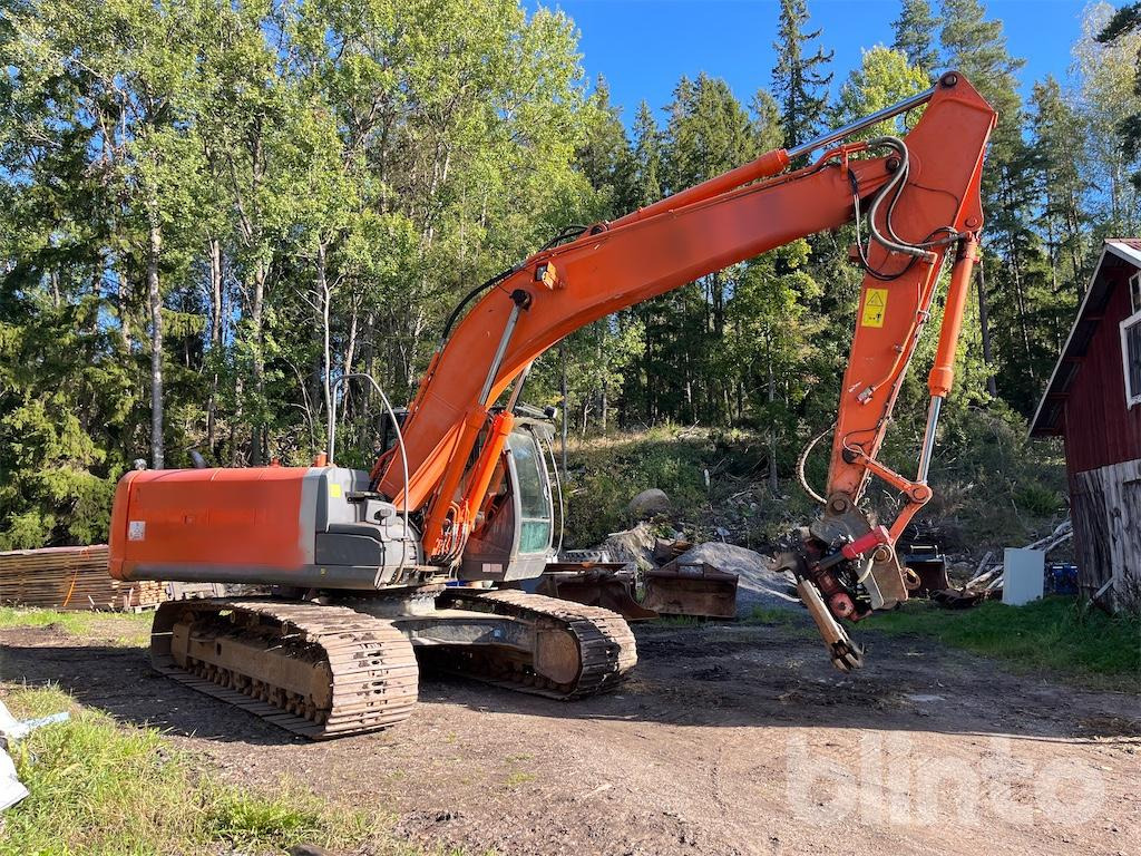 Hitachi ZX210LC-3 med tiltrotator, grip samt 4 redskap - Crawler excavator: picture 3 Hitachi ZX210LC-3 med tiltrotator, grip samt 4 redskap - Crawler excavator: picture 3