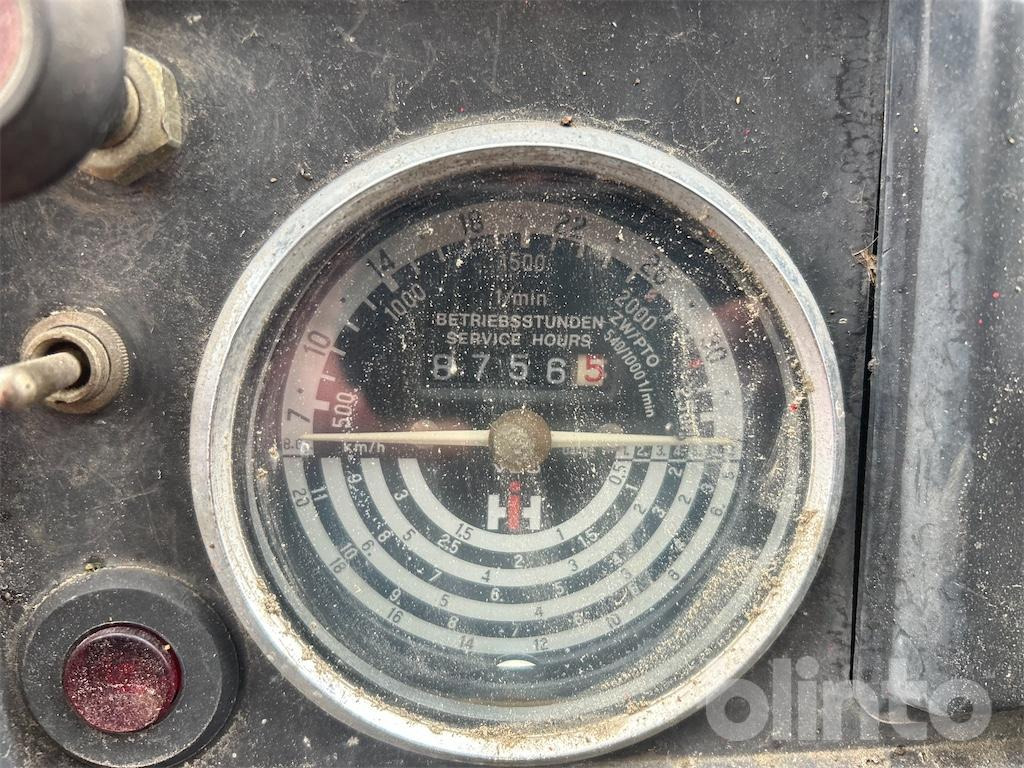 International IHC 844 (1980) - Farm tractor: picture 5 International IHC 844 (1980) - Farm tractor: picture 5