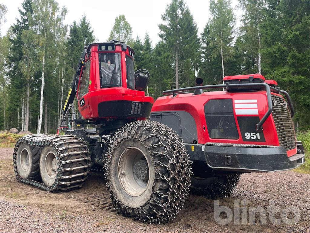 Komatsu 951 XH - Forestry harvester: picture 2 Komatsu 951 XH - Forestry harvester: picture 2