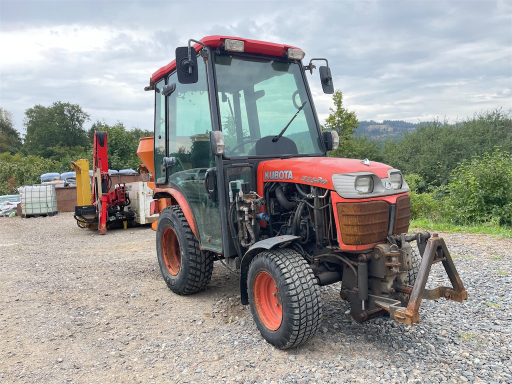 Kubota B2530 (2012) - Farm tractor: picture 2 Kubota B2530 (2012) - Farm tractor: picture 2